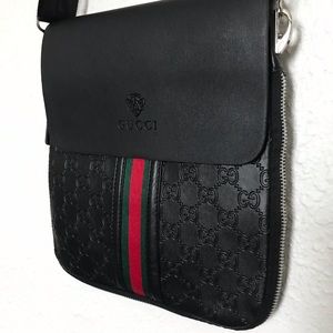 Black Gucci messenger bag crossbody